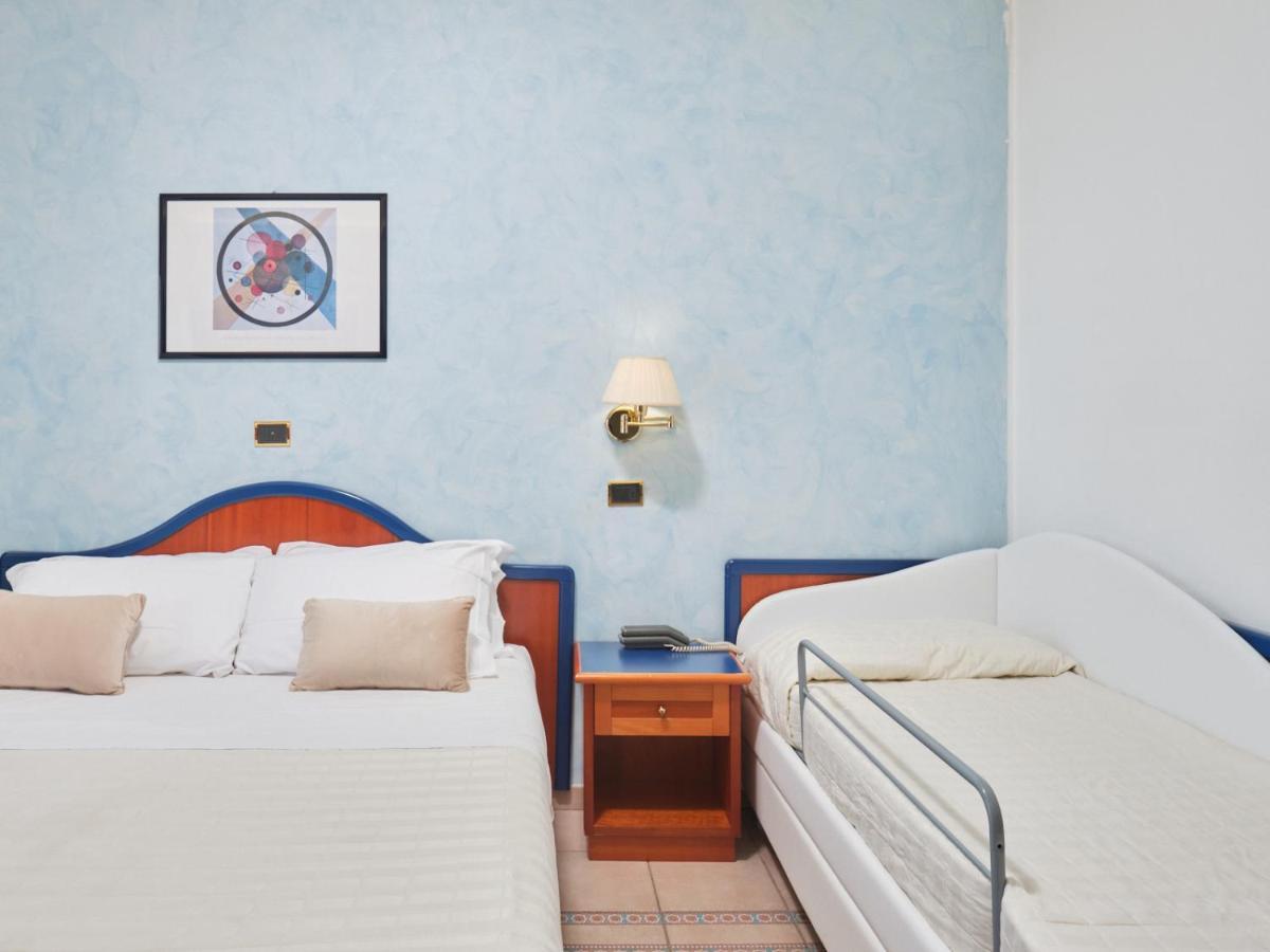 Hotel Ascot Riccione Ngoại thất bức ảnh