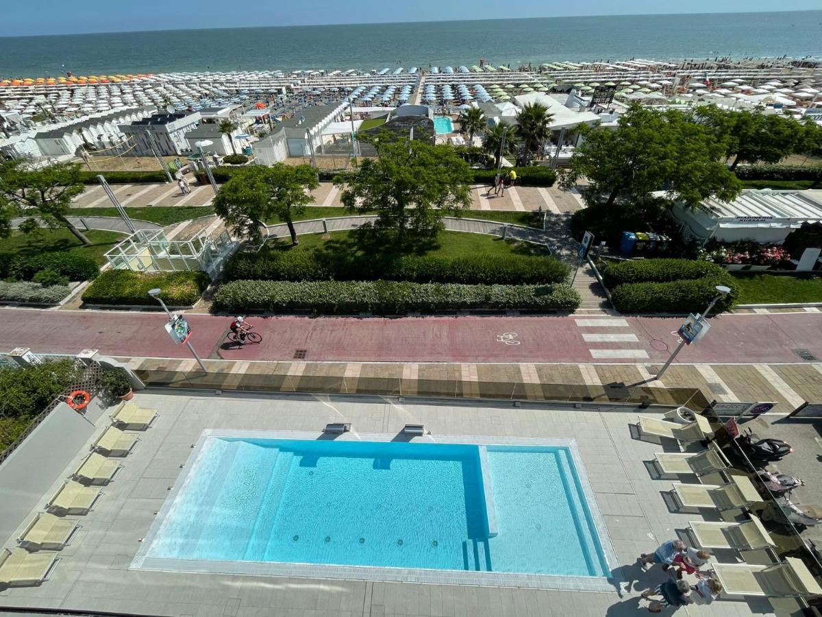 Hotel Ascot Riccione Ngoại thất bức ảnh
