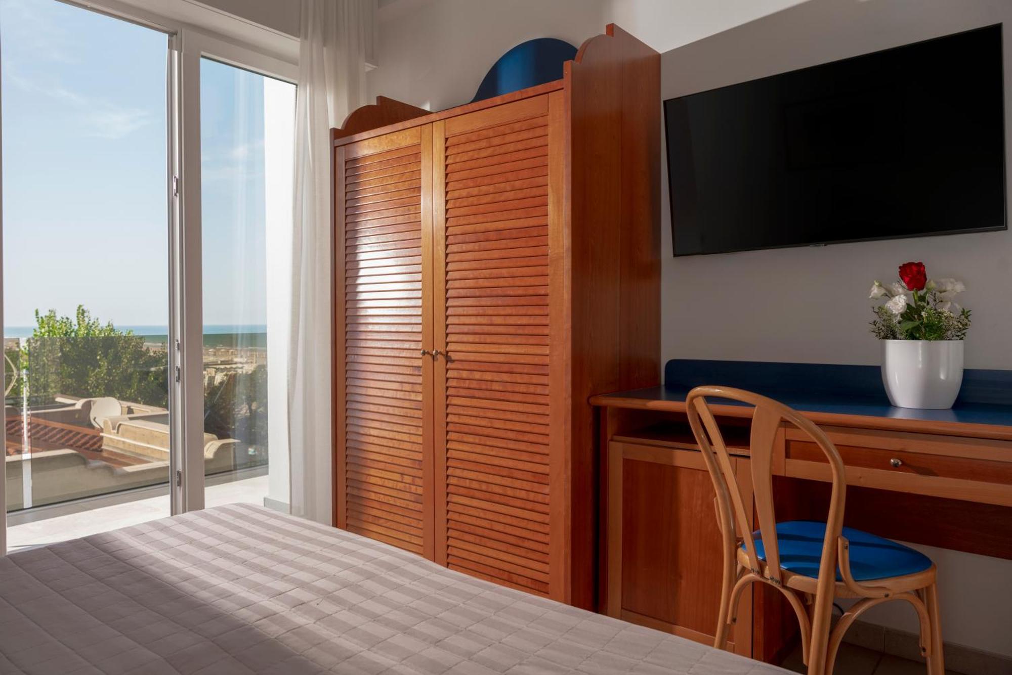 Hotel Ascot Riccione Ngoại thất bức ảnh